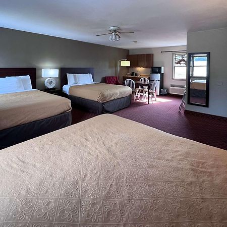 Rodeway Inn & Suites ハーシー エクステリア 写真