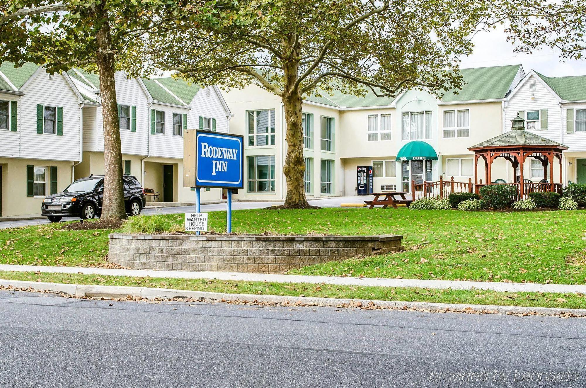 Rodeway Inn & Suites ハーシー エクステリア 写真